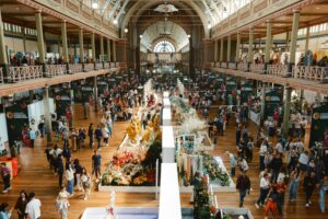  Event Furniture Rental vs. Buying